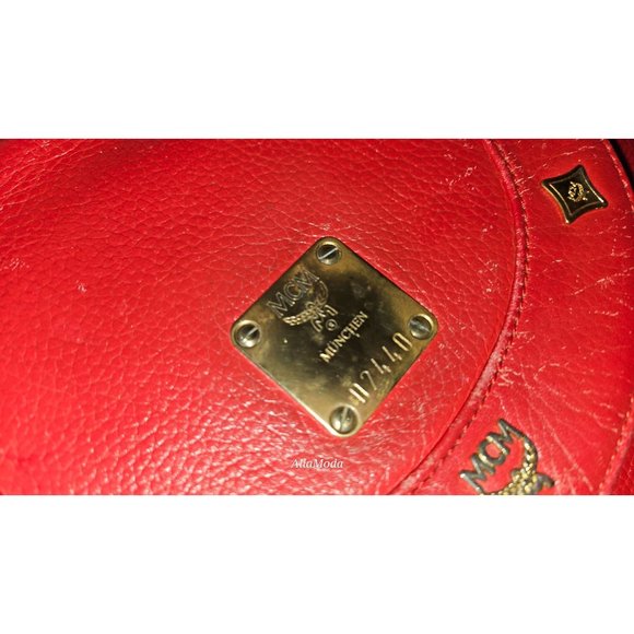 MCM vintage red leather backpack with gold hardware - Picture 12 of 16